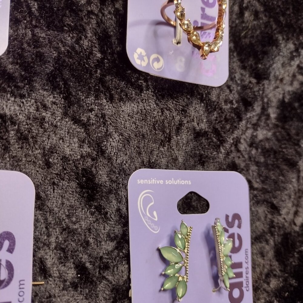 Lot New Claires Colored Faux Gemstone Rings Hypoallergenic Earrings Crawlers Set - Picture 4 of 7